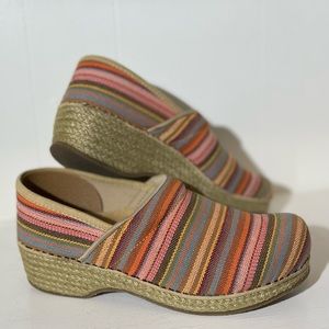 DANSKO Vegan Multicolor Striped Woven Jute Clogs Women's Size 39 (wmns size 8.5)